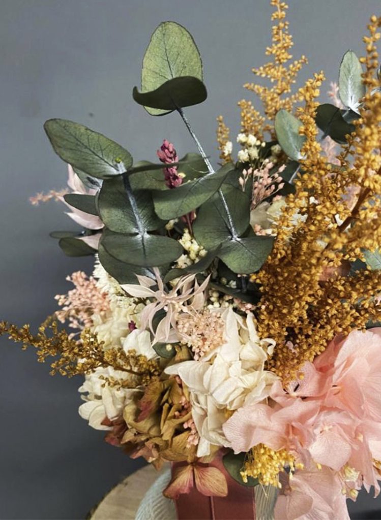 centro de flor preservada, decoración con flores preservadas. ramos de novia con flor preservada